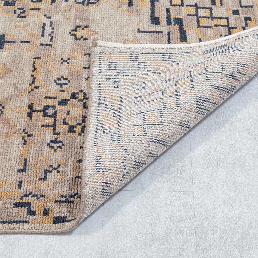 Modern Woollen Premium Hand Knotted Rug
