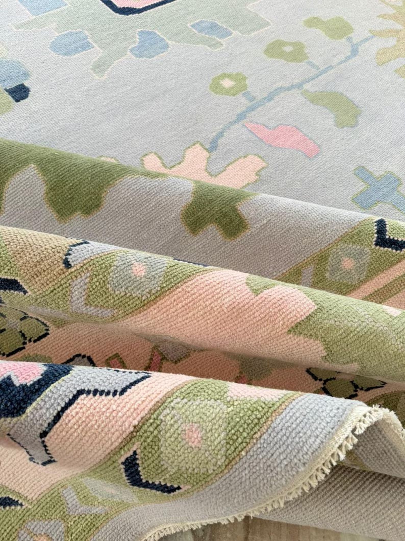 Hand-Knotted Oushak Rug in Pastel Green, Pink & Blue | Soft Wool Area Rug | Traditional Turkish Design | Carpet Craft Decor | Hand Knotted Carpet