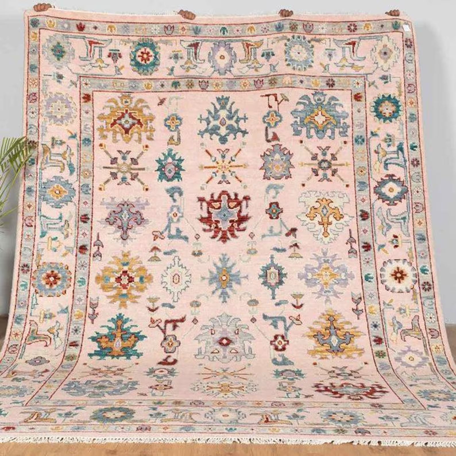 Handmade Peach Wool Rug – Traditional Floral Oushak Design with Beige, Green & Gold Accents – Hand Knotted Oriental Area Carpet
