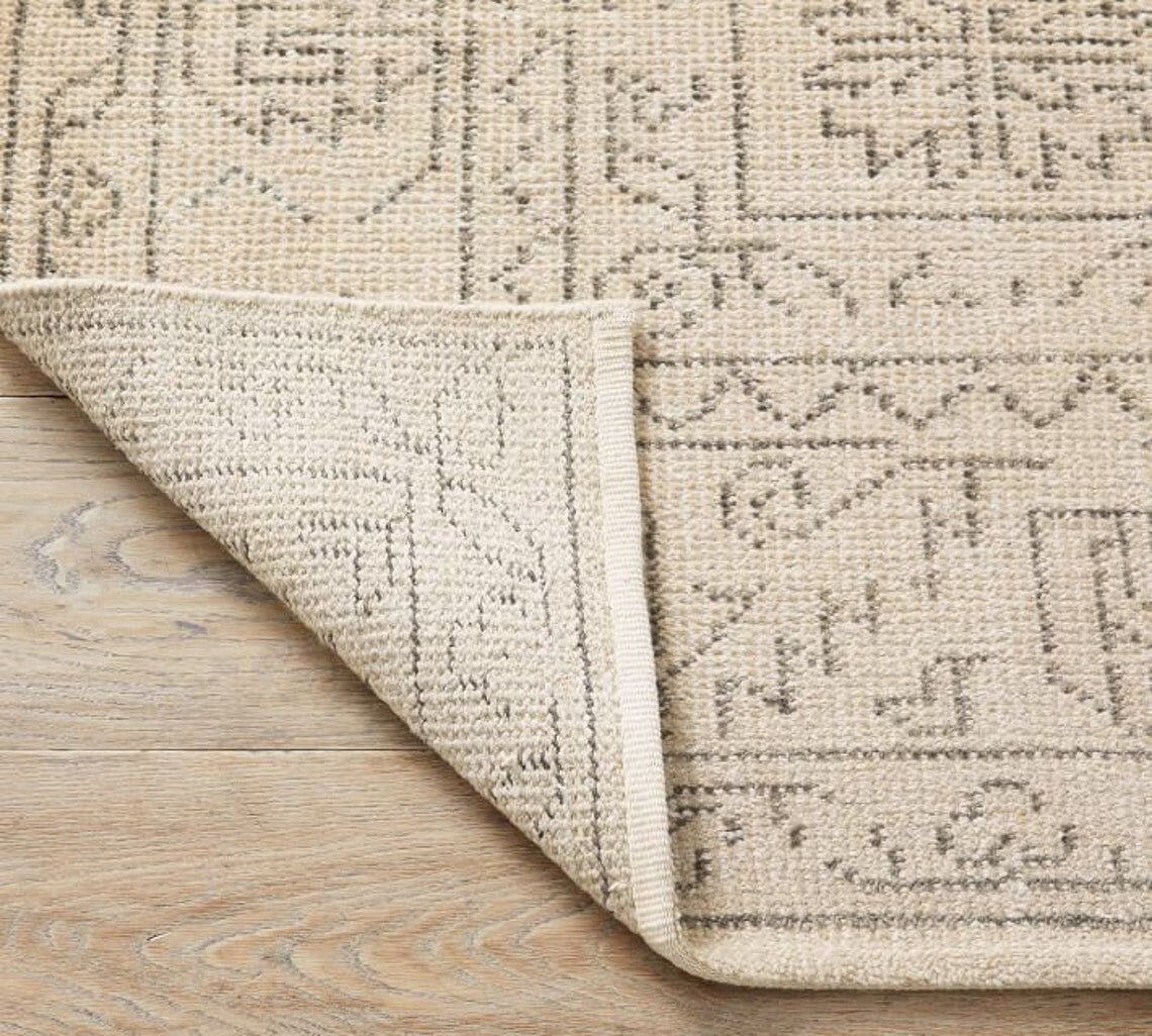 Flatweave Beige Tribal Area Rug – Subtle Geometric Pattern in Monochrome Tones – Lightweight, Low Pile, Modern Boho Style – 6x9 ft