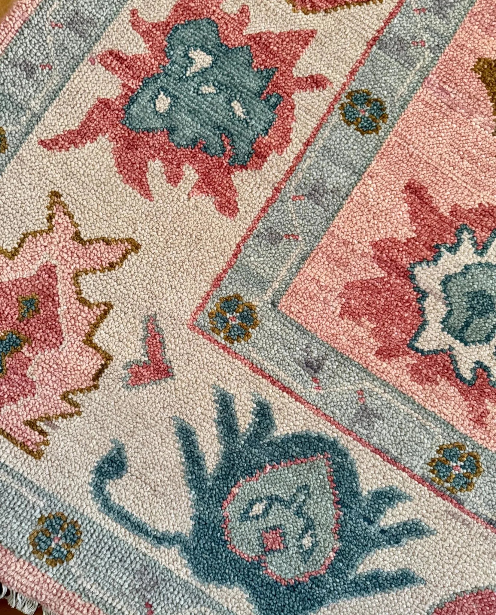 Peach Soft New Zealand Wool Area Rug | Traditional Turkish Design | Carpet Craft Decor | Hand Knotted Carpet